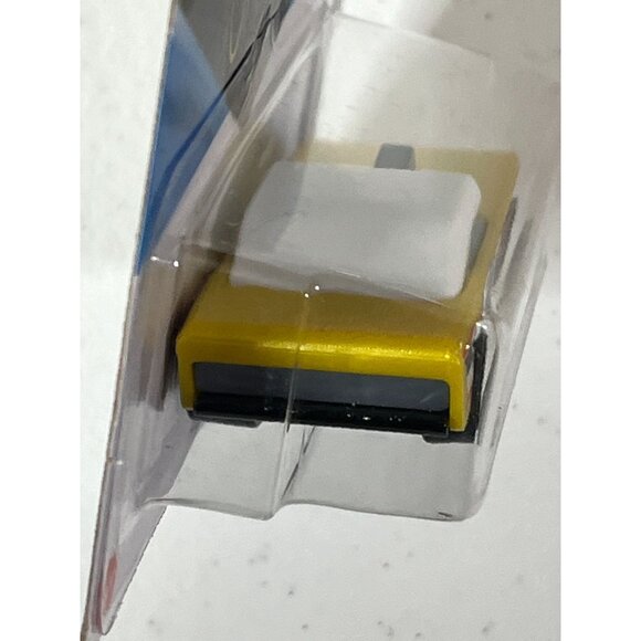 Hot Wheels Small Bloc HW Metro Yellow Taxi 2023 Mainline 7/250 Diecast Car - Picture 5 of 6